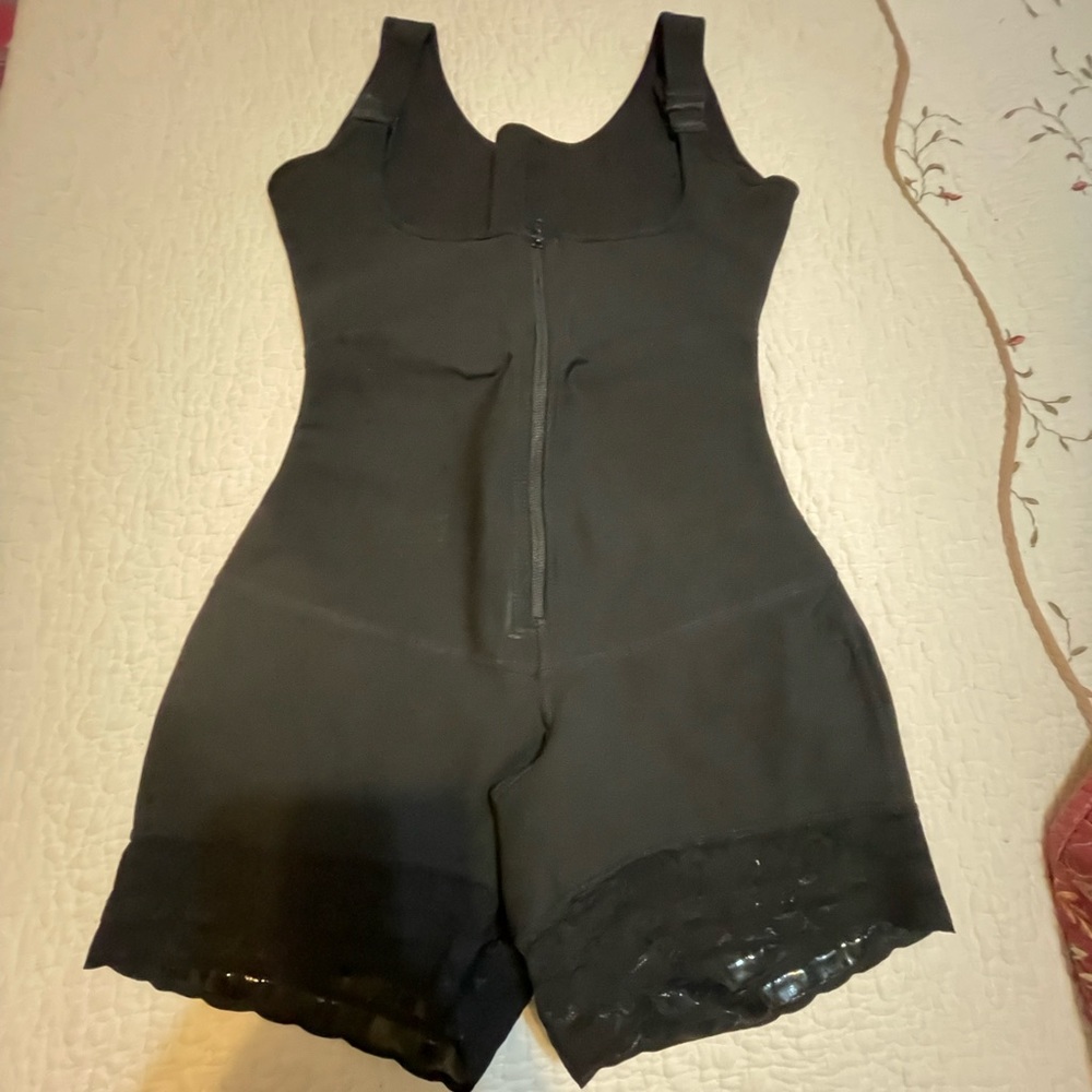 Colombian shapewear size 38XL